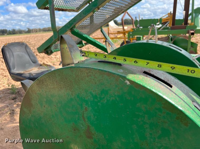 image for item MH9923 Rain-flo 1600  transplanter