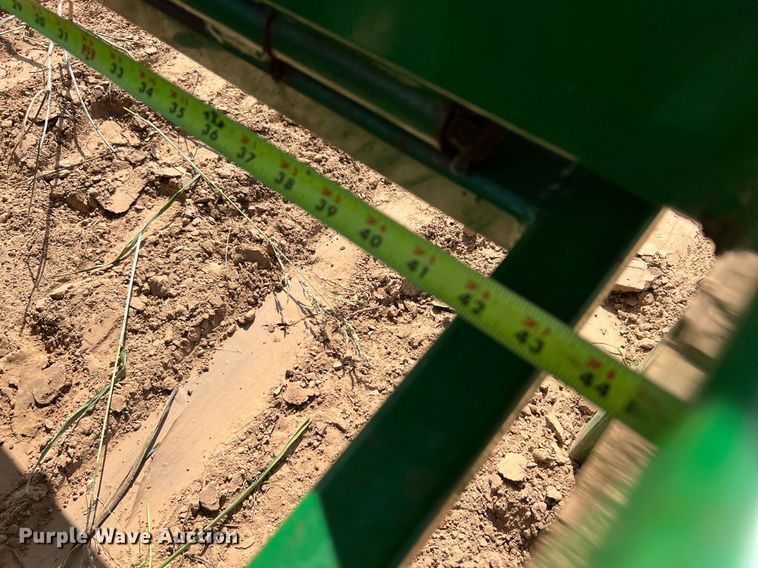 image for item MH9923 Rain-flo 1600  transplanter