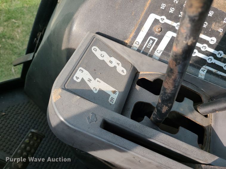 image for item MJ9452 1981 John Deere 4440  tractor