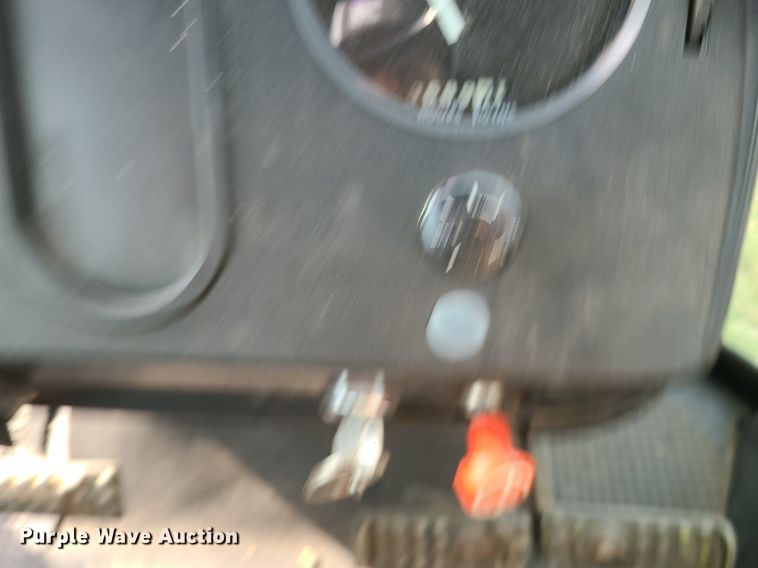 image for item MJ9452 1981 John Deere 4440  tractor