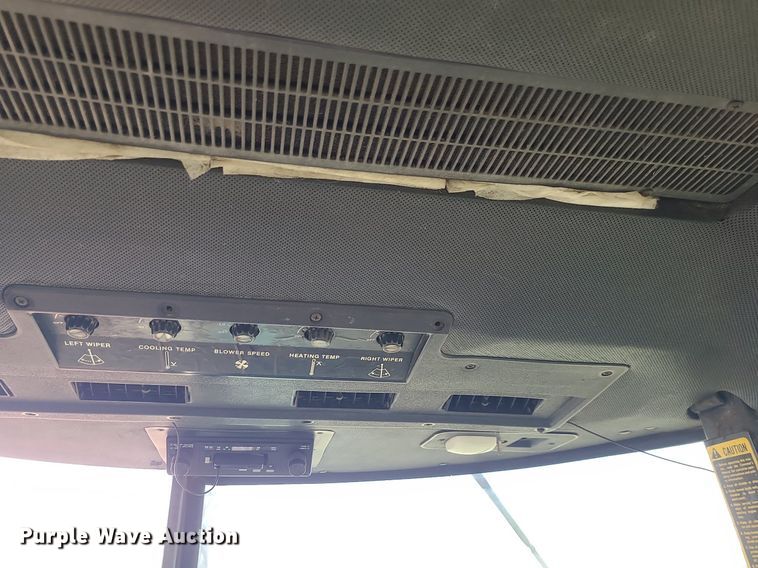 image for item MJ9452 1981 John Deere 4440  tractor