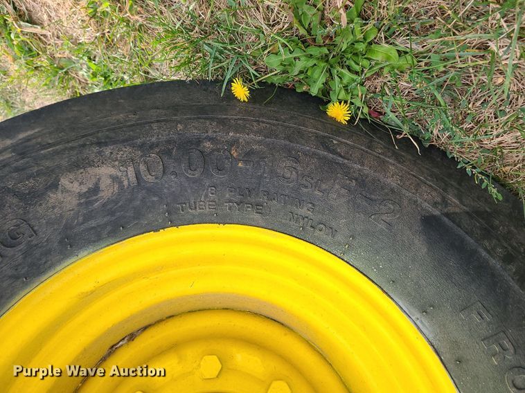 image for item MJ9452 1981 John Deere 4440  tractor