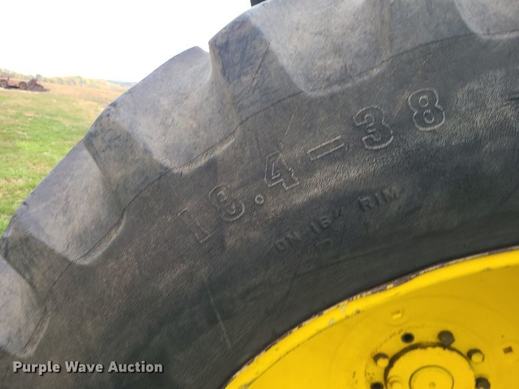 image for item MJ9452 1981 John Deere 4440  tractor