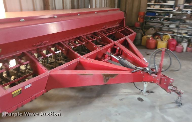 image for item MJ9453 International 5100  grain drill