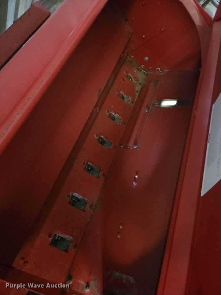 image for item MJ9453 International 5100  grain drill