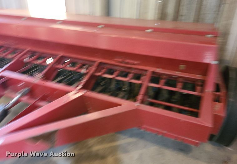 image for item MJ9453 International 5100  grain drill