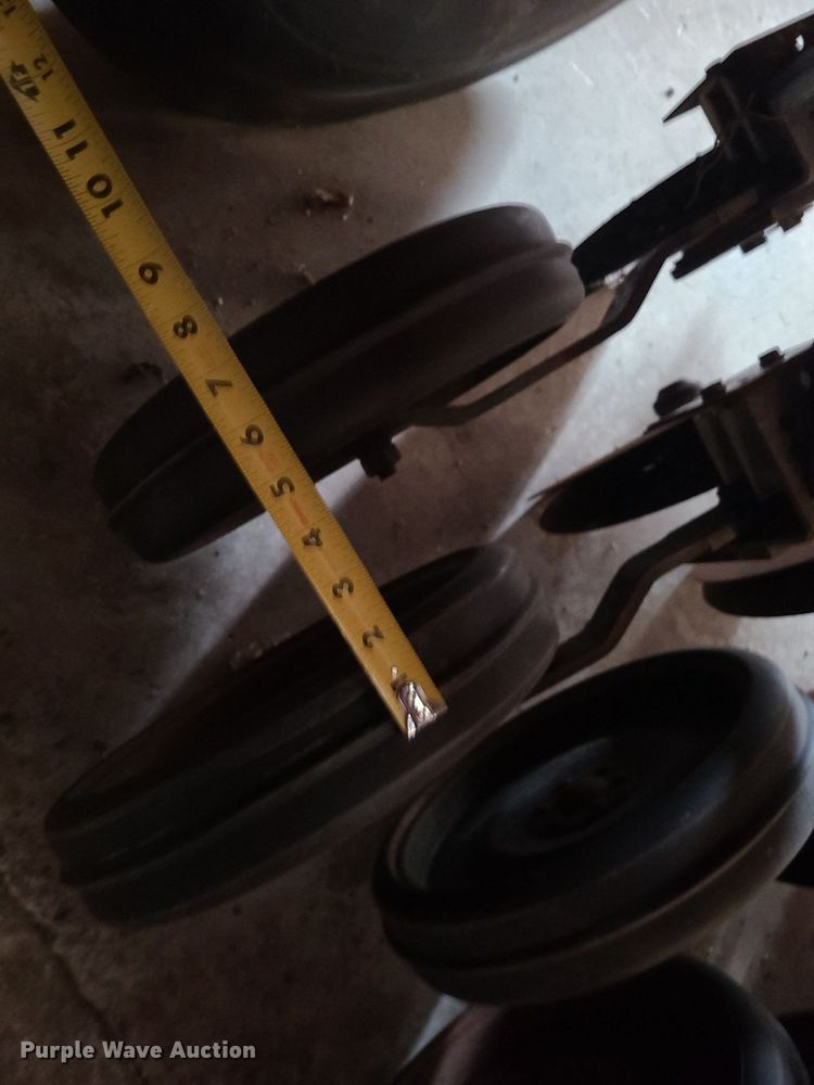 image for item MJ9453 International 5100  grain drill