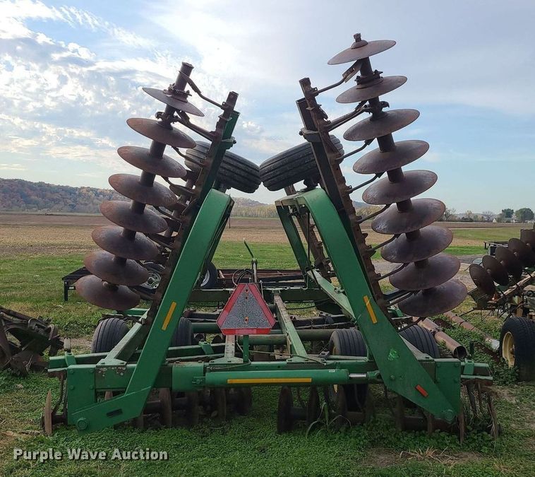 image for item MJ9455 John Deere 235  disk