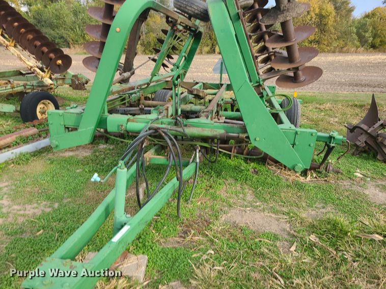 image for item MJ9455 John Deere 235  disk