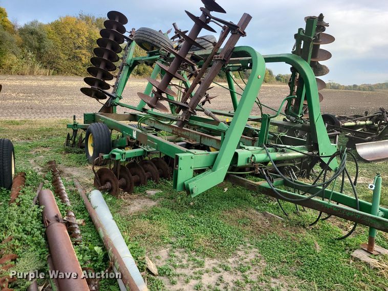 image for item MJ9455 John Deere 235  disk