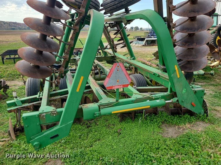 image for item MJ9455 John Deere 235  disk