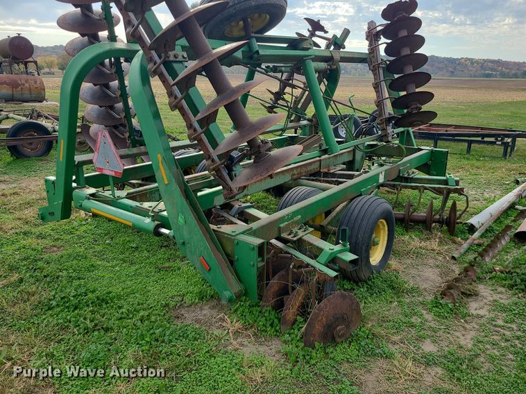 image for item MJ9455 John Deere 235  disk