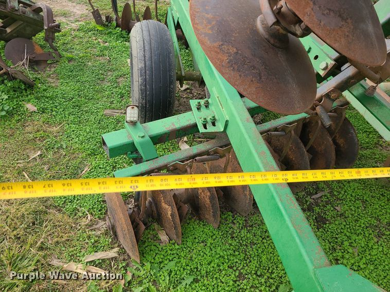 image for item MJ9455 John Deere 235  disk