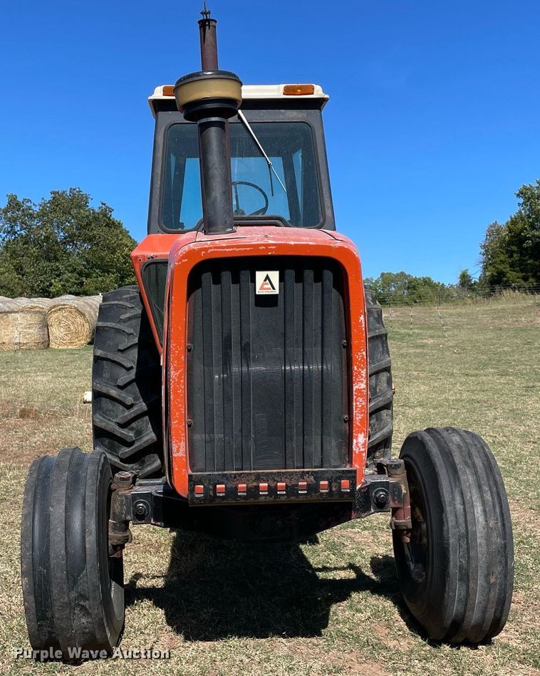 image for item NA9676 Allis Chalmers 7050  tractor