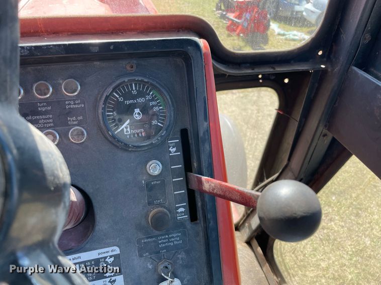 image for item NA9676 Allis Chalmers 7050  tractor