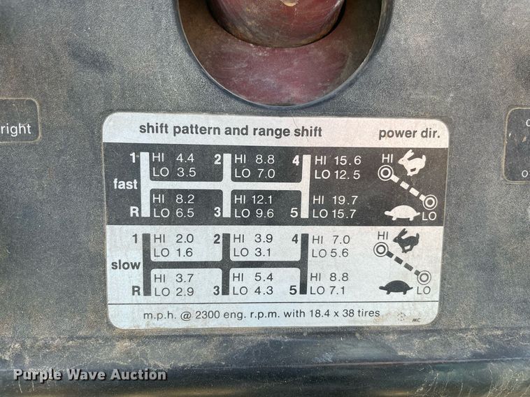 image for item NA9676 Allis Chalmers 7050  tractor