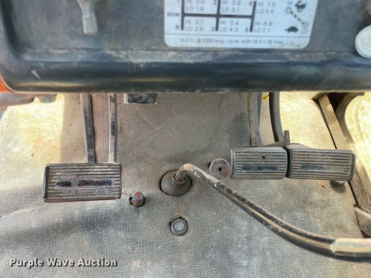 image for item NA9676 Allis Chalmers 7050  tractor