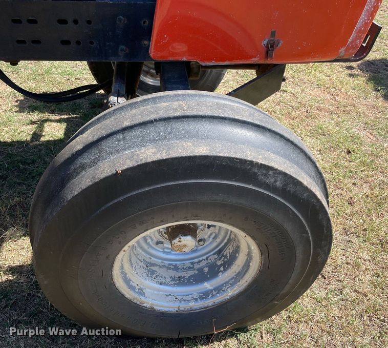 image for item NA9676 Allis Chalmers 7050  tractor