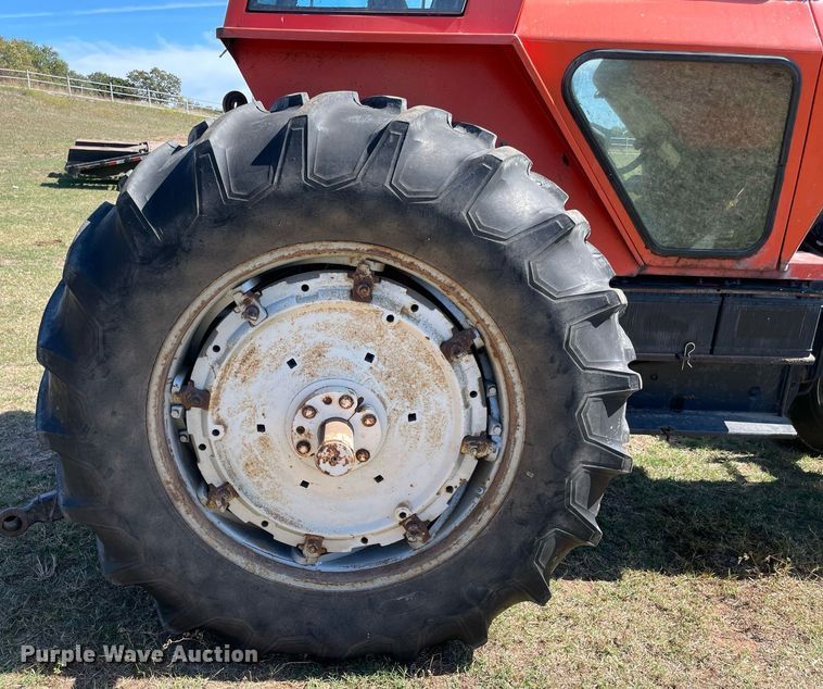 image for item NA9676 Allis Chalmers 7050  tractor