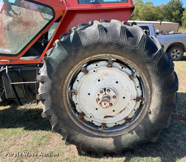 image for item NA9676 Allis Chalmers 7050  tractor