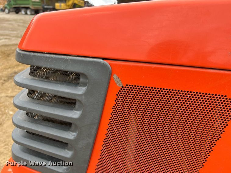 image for item NI9108 Kubota M4800SU  tractor