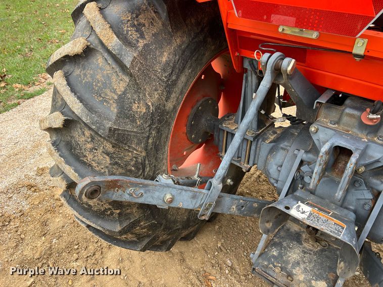 image for item NI9108 Kubota M4800SU  tractor