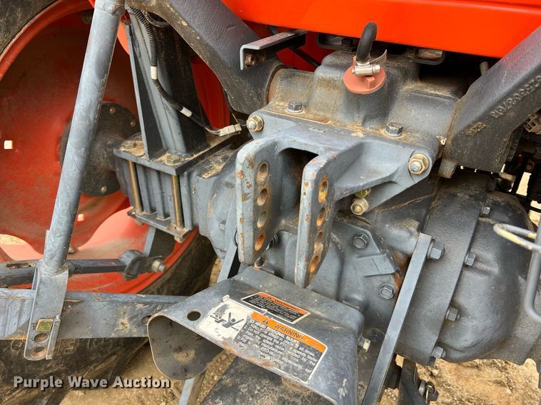 image for item NI9108 Kubota M4800SU  tractor