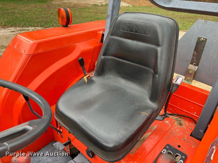 image for item NI9108 Kubota M4800SU  tractor