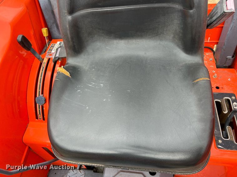 image for item NI9108 Kubota M4800SU  tractor