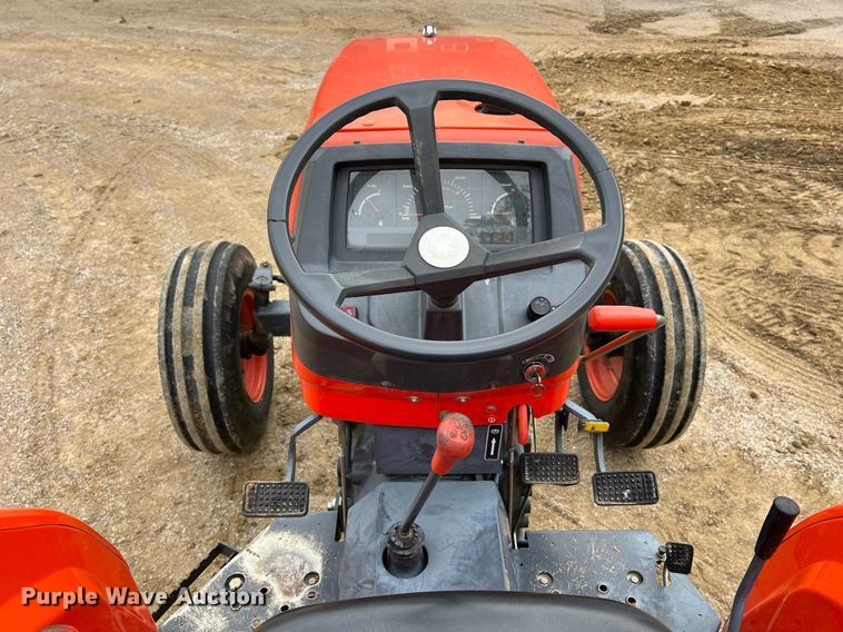 image for item NI9108 Kubota M4800SU  tractor