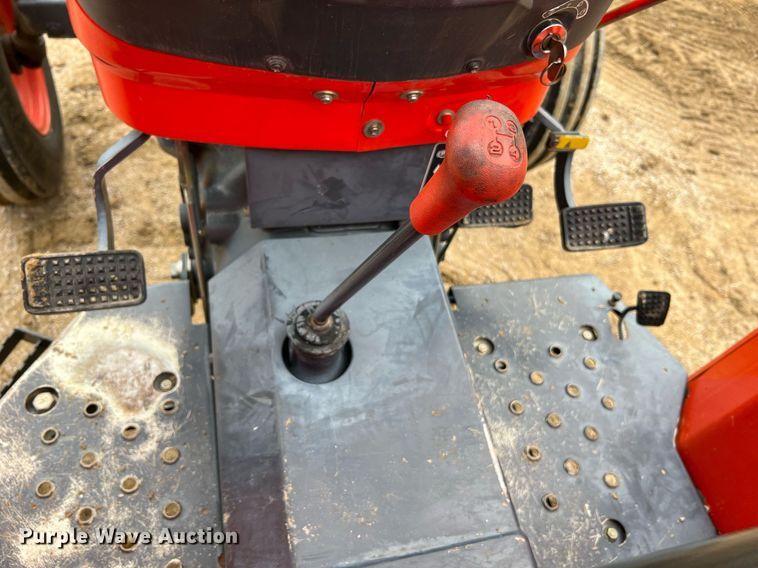 image for item NI9108 Kubota M4800SU  tractor