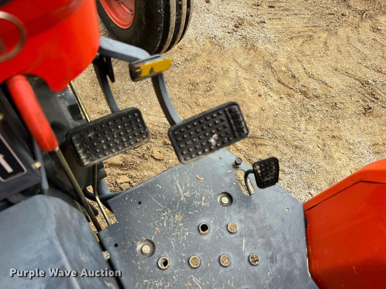 image for item NI9108 Kubota M4800SU  tractor