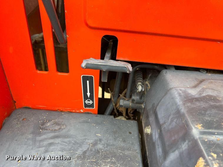 image for item NI9108 Kubota M4800SU  tractor