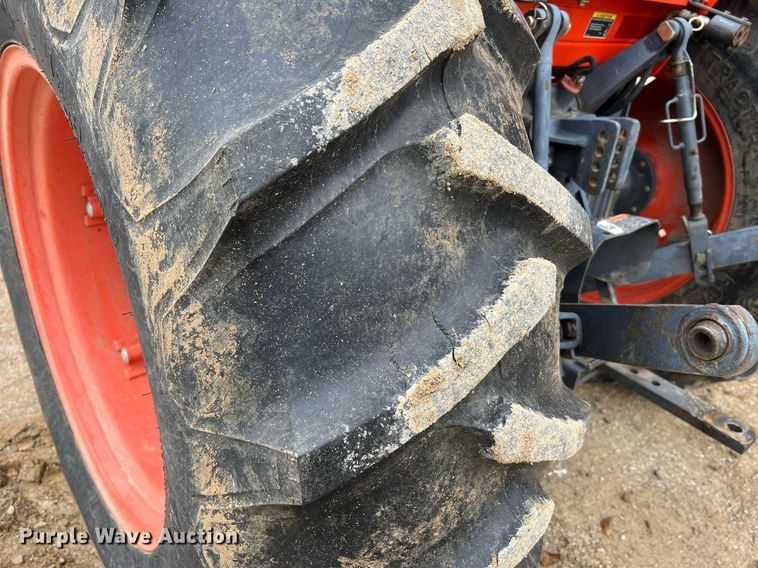 image for item NI9108 Kubota M4800SU  tractor