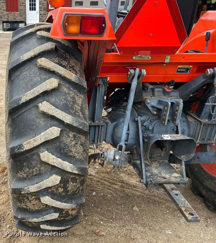 image for item NI9108 Kubota M4800SU  tractor