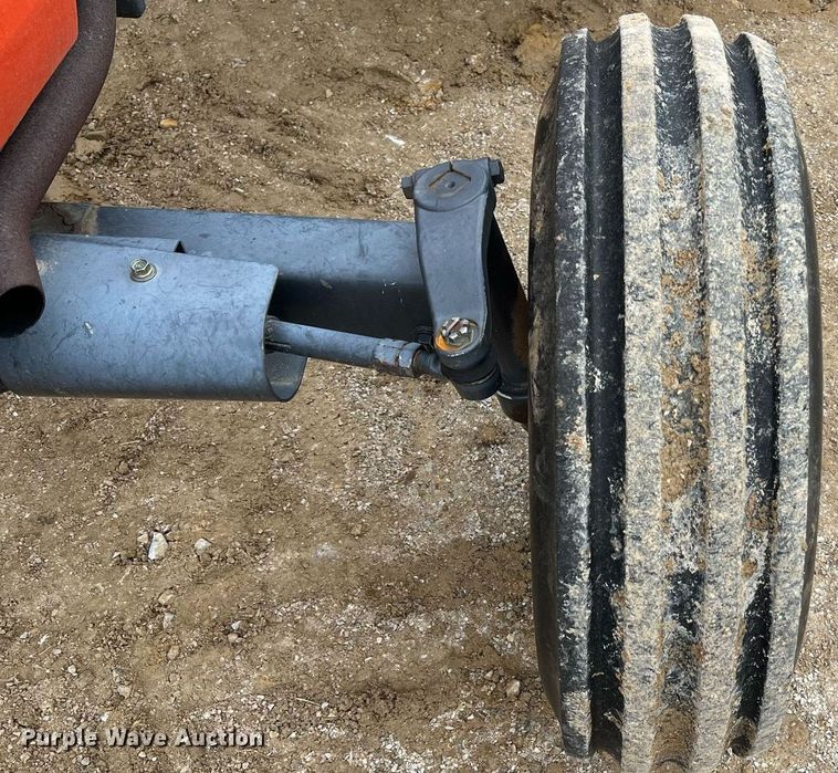 image for item NI9108 Kubota M4800SU  tractor