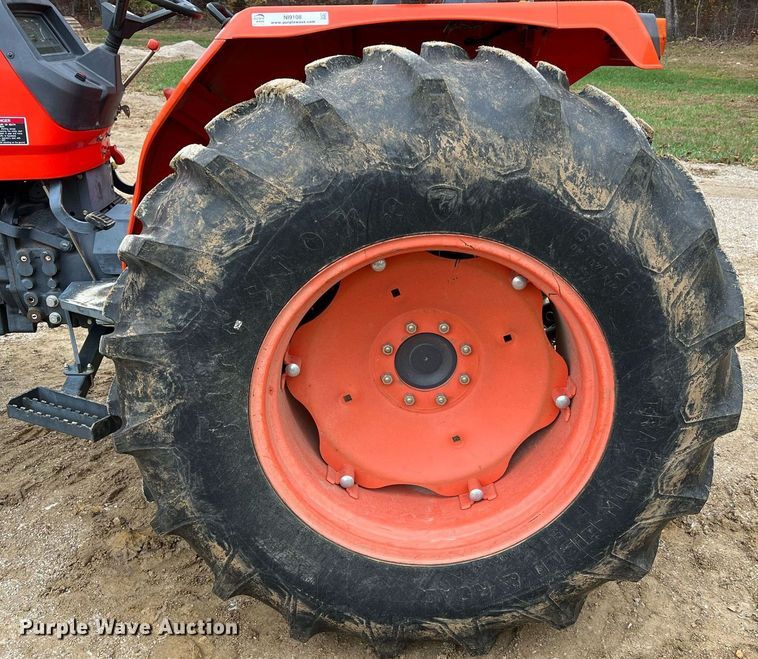image for item NI9108 Kubota M4800SU  tractor