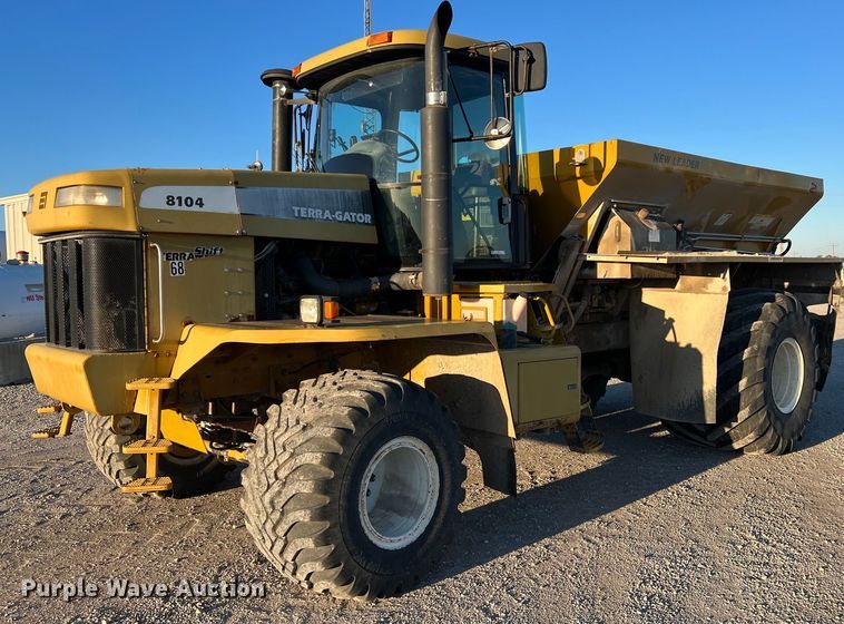 image for item NI9110 1999 Ag-Chem Terra Gator 8104  applicator