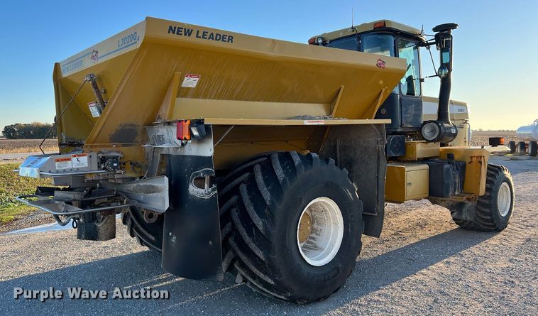 image for item NI9110 1999 Ag-Chem Terra Gator 8104  applicator