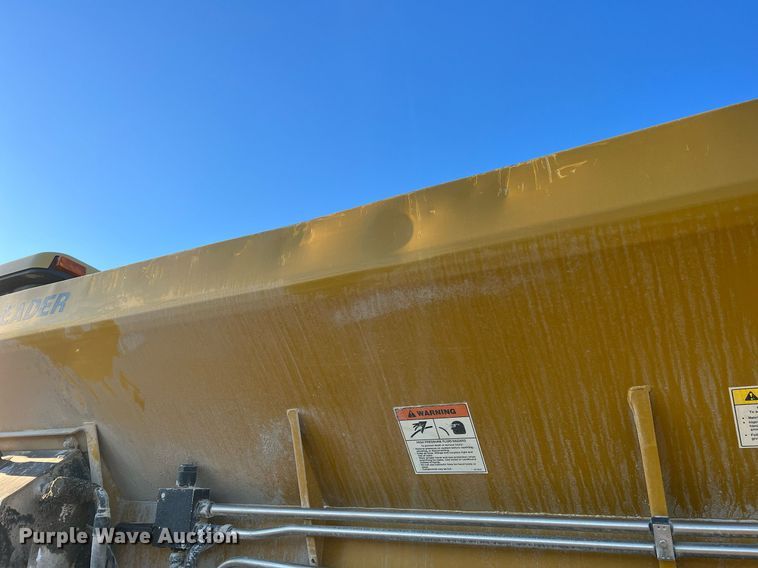 image for item NI9110 1999 Ag-Chem Terra Gator 8104  applicator