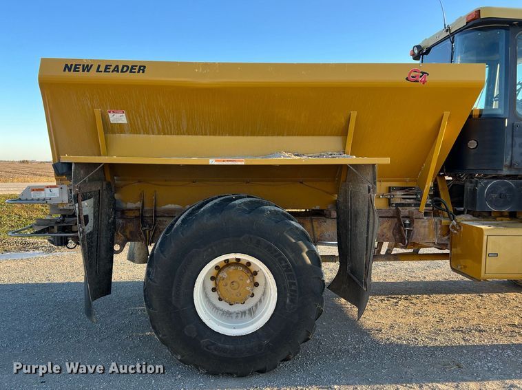 image for item NI9110 1999 Ag-Chem Terra Gator 8104  applicator