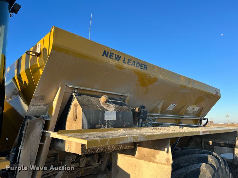 image for item NI9110 1999 Ag-Chem Terra Gator 8104  applicator