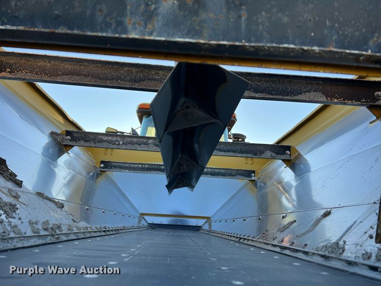 image for item NI9110 1999 Ag-Chem Terra Gator 8104  applicator