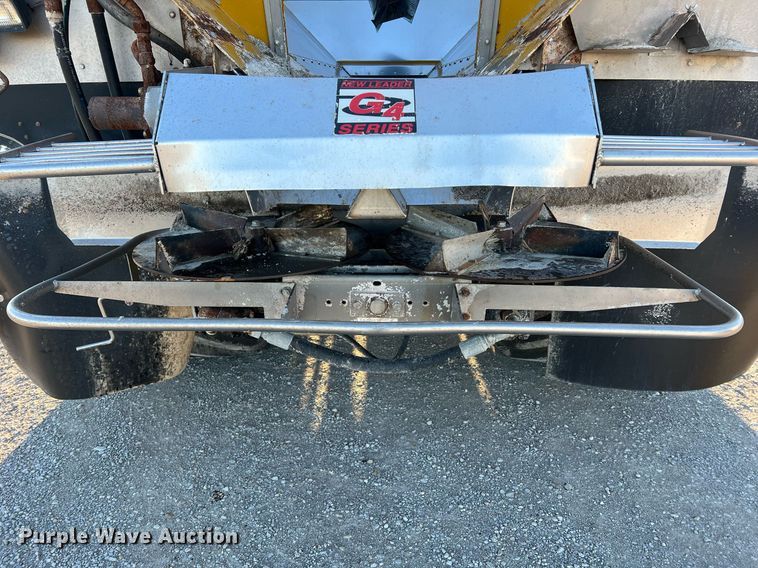 image for item NI9110 1999 Ag-Chem Terra Gator 8104  applicator