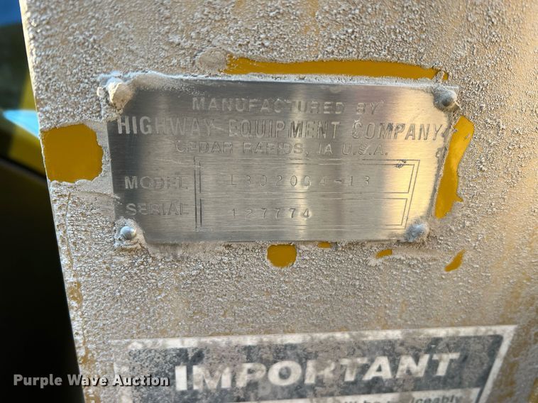 image for item NI9110 1999 Ag-Chem Terra Gator 8104  applicator