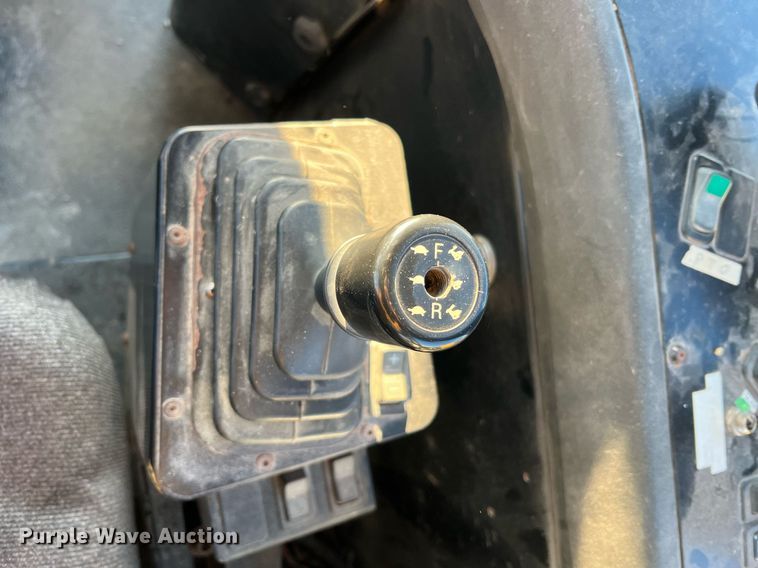 image for item NI9110 1999 Ag-Chem Terra Gator 8104  applicator