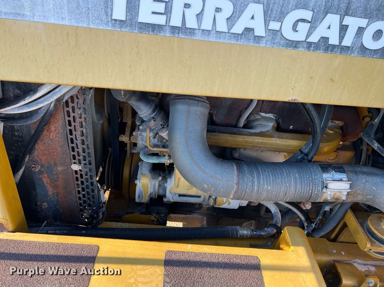 image for item NI9110 1999 Ag-Chem Terra Gator 8104  applicator