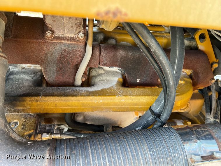 image for item NI9110 1999 Ag-Chem Terra Gator 8104  applicator