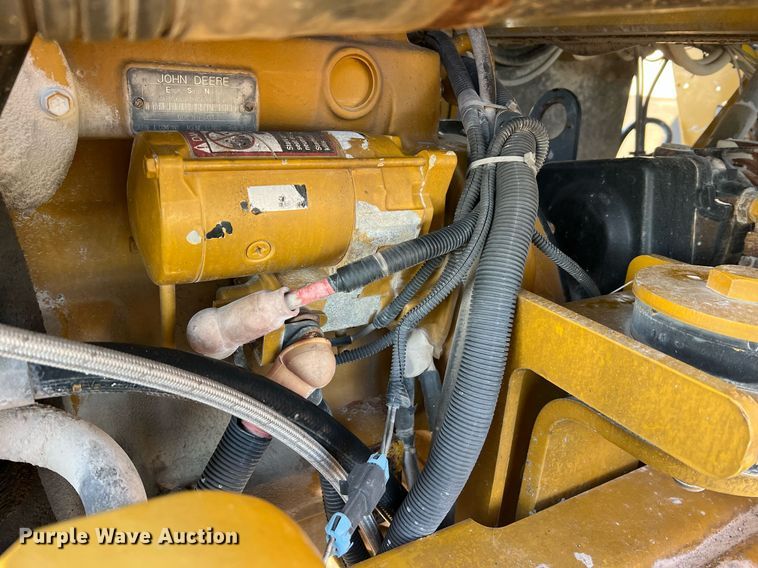 image for item NI9110 1999 Ag-Chem Terra Gator 8104  applicator