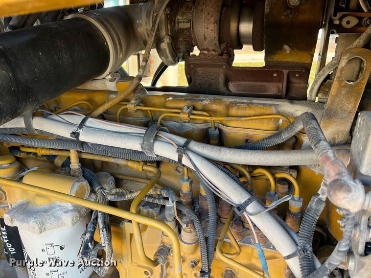 image for item NI9110 1999 Ag-Chem Terra Gator 8104  applicator